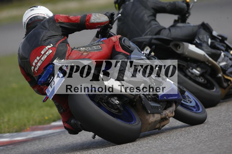 /Archiv-2023/53 31.07.2023 Dunlop Ride und Test Day ADR/Gruppe gelb/backside